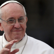 papa francesco apre sul fine vita: “cure proporzionali alla persona”