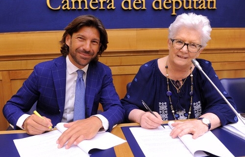 è nata l'alleanza italiana per le malattie rare. nella foto a sinistra francesco macchia