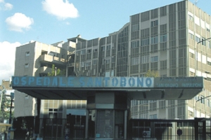 crollo a scampia, l'ingresso del santobono di napoli