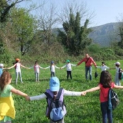 salute bambini: contro il “deficit di natura” l’iss ha formato 6mila pediatri e infermieri