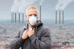 inquinamento atmosferico e rischio parkinson: nuovo studio rivela l'impatto delle particelle pm10 17 inquinamento, un uomo con la mascherina