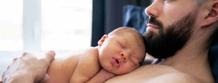4e-parent progetto per i padri: un neonato con papà