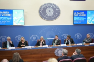 esperti riuniti al ministero della salute durante l’incontro su hiv, epatiti e malattie sessualmente trasmesse 