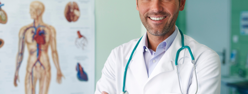 dermatite atopica, l'immagine di un medico