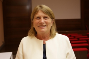 antonella castagna, professoressa interviene su hiv