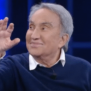 emilio fede, un frame da una trasmissione di la7