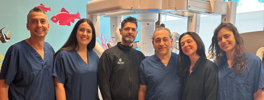 il team del meyer che ha rimosso la cisti