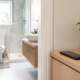 i rischi di usare il cellulare in bagno