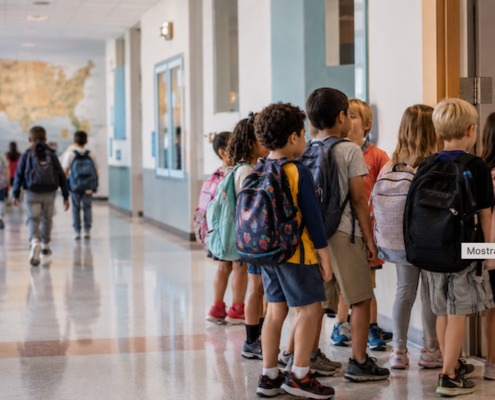 morbillo, bambini entrano in classe