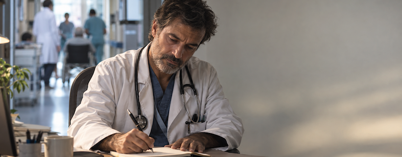 medici, la scrittura diventa uno spazio per raccontare la cura 1 medici e narrativa, un camice bianco si esercita nella scrittura