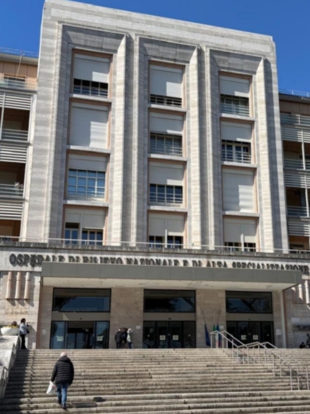 Tumori testa-collo, al Monaldi quattro giorni dedicati alle nuove frontiere della chirurgia ORL